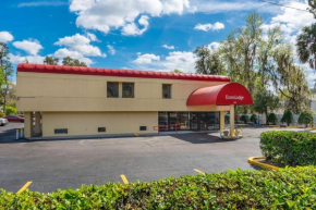 Econo Lodge University